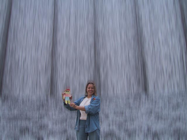 Susan's building has a big fancy fountain. It was a little scary.

That night was the chili cookoff. We decided not to take Stanley, since there was alcohol involved and we didn't know what would happen.