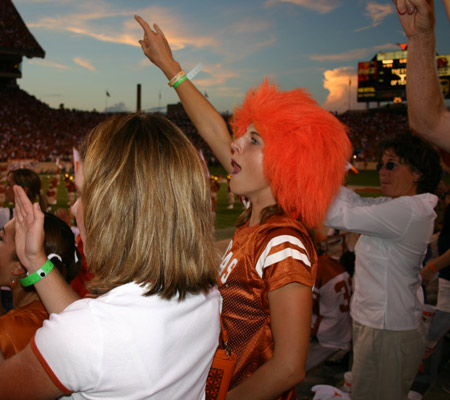 hook em horns