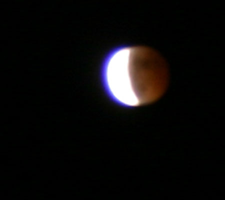 lunar eclipse 10-27-2004